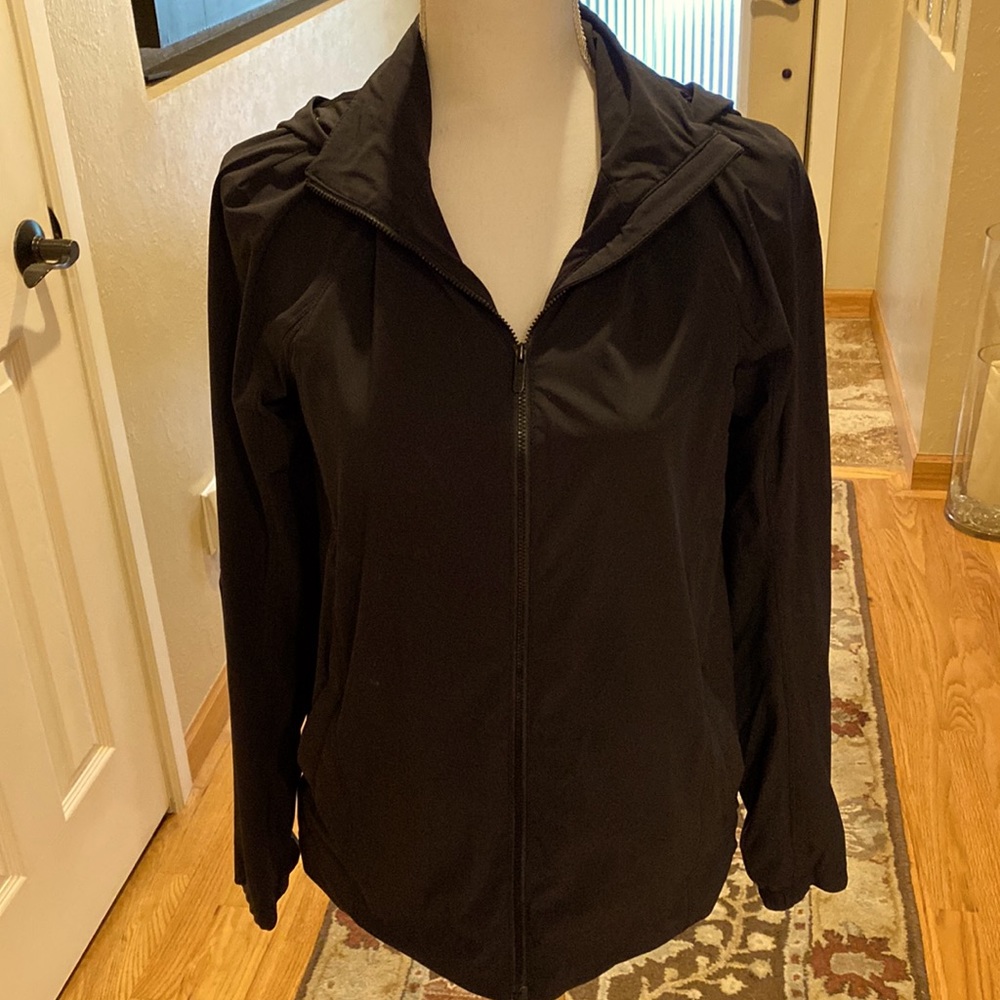 LuLulemon zip up jacket. Size 10/Large